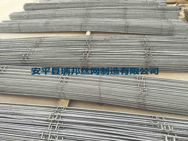 普通钢筋梯子梁/钢筋托梁