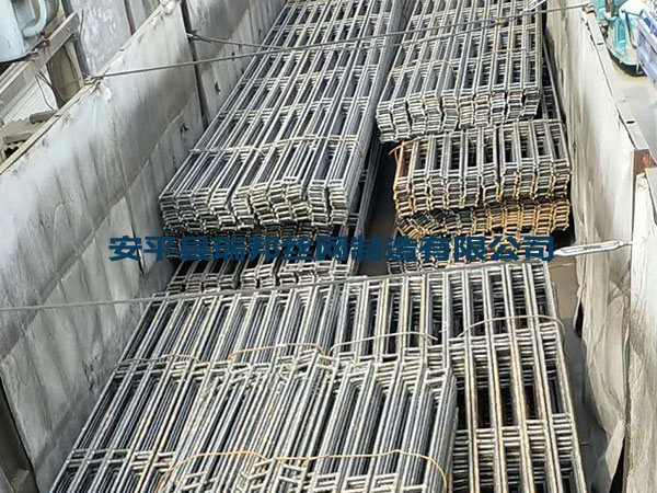 普通钢筋梯子梁/钢筋托梁图片2